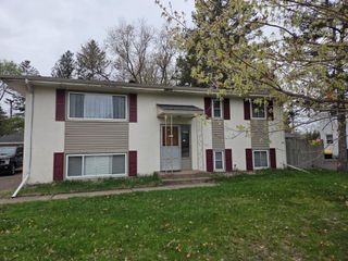 9152 Lexington Avenue N, Circle Pines, MN 55014