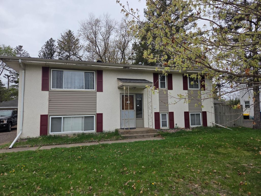 9152 Lexington Avenue N, Circle Pines, MN 55014