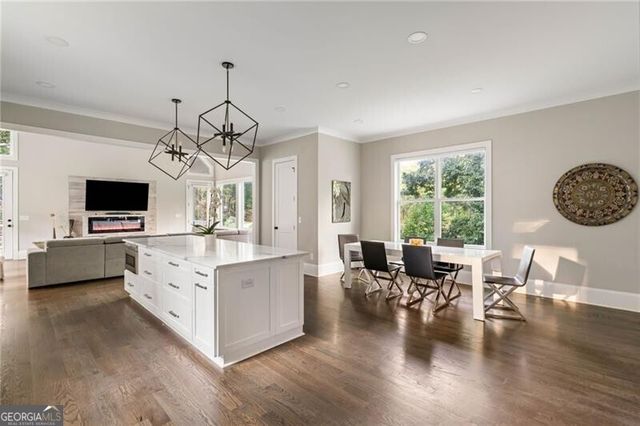 420 Cherry Hill Drive SE, Marietta, GA 30067