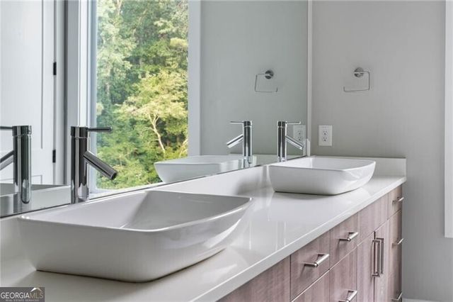 420 Cherry Hill Drive SE, Marietta, GA 30067