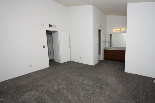 2785 W Anklam Rd Apt F, Tucson, AZ 85745