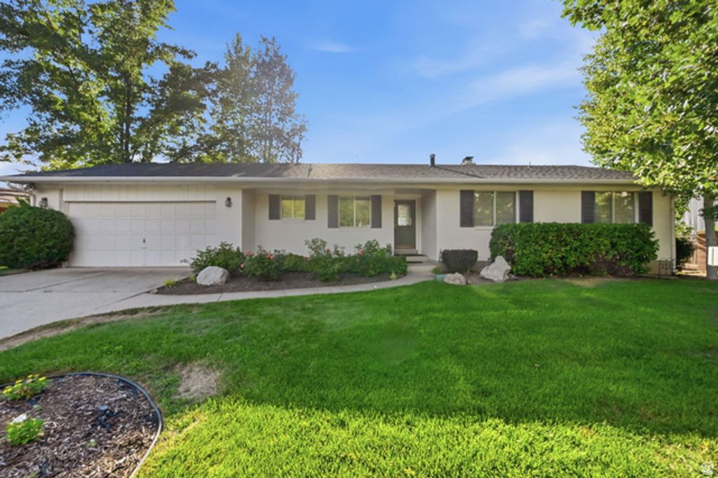 5714 S LAURELWOOD ST, Holladay, UT 84121 — exterior