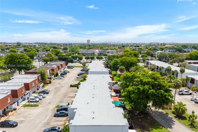 606 NW 107th Ave 9B, Miami, FL 33172