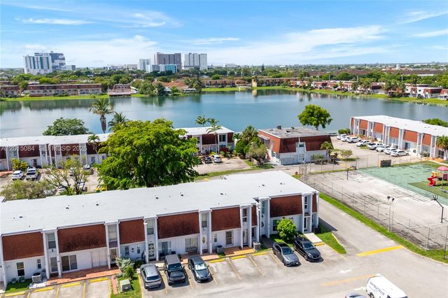 606 NW 107th Ave 9B, Miami, FL 33172