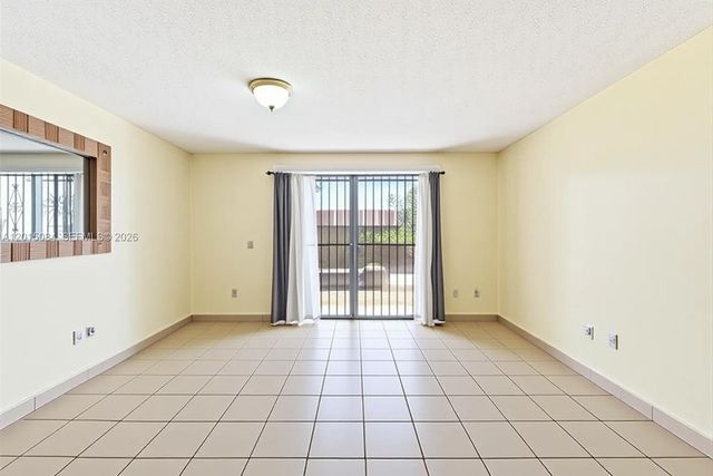 606 NW 107th Ave 9B, Miami, FL 33172