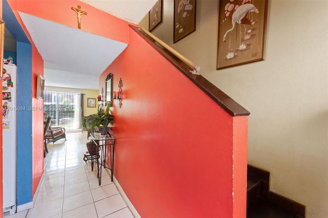 606 NW 107th Ave 9B, Miami, FL 33172