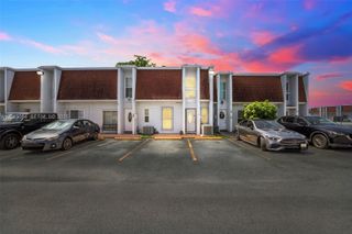 606 NW 107th Ave 9B, Miami, FL 33172