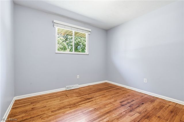 8985 Big Creek Pky, Strongsville, OH 44149