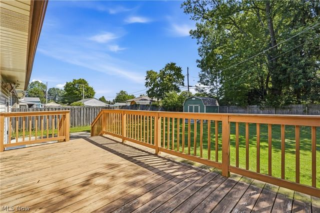 8985 Big Creek Pky, Strongsville, OH 44149