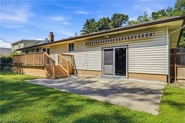 8985 Big Creek Pky, Strongsville, OH 44149