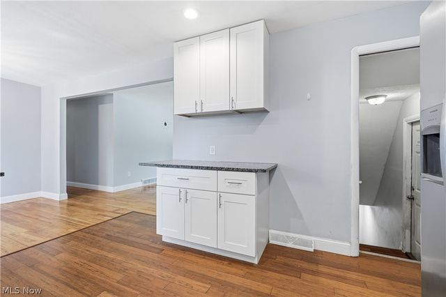 8985 Big Creek Pky, Strongsville, OH 44149