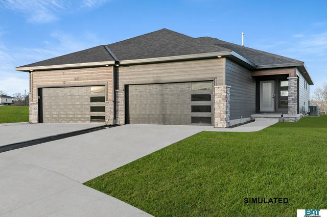 10216 Hascall Circle, Lincoln, NE 68520