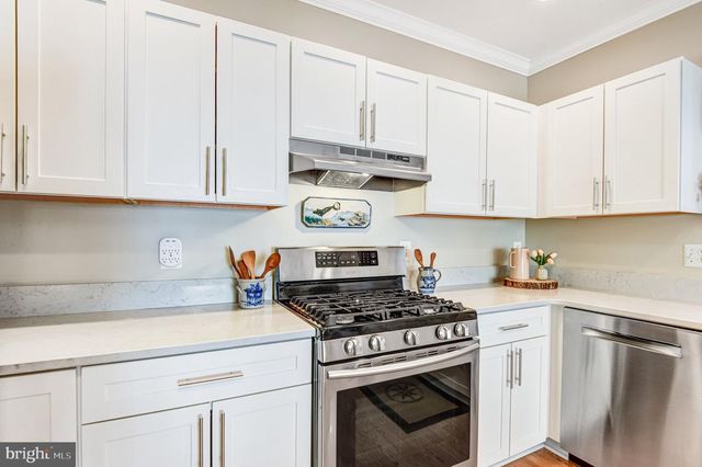 43078 FRANCIS SQ, Chantilly, VA 20152