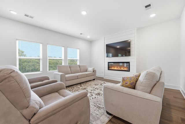 115 Model Ct, Columbia, TN 38401