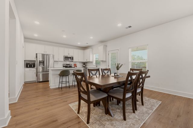 115 Model Ct, Columbia, TN 38401