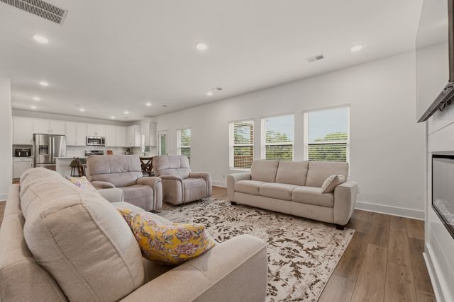 115 Model Ct, Columbia, TN 38401