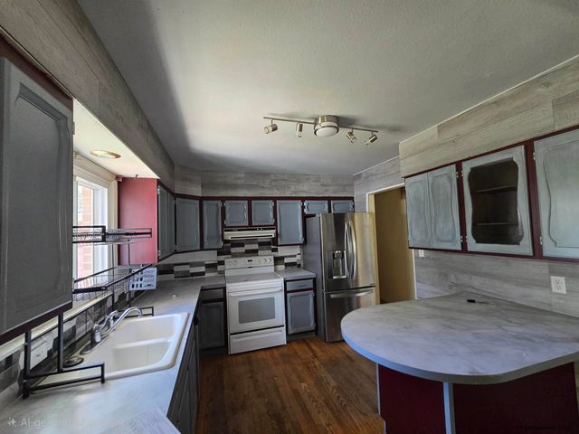 721 ARAPAHO ST, Cheyenne, WY 82009