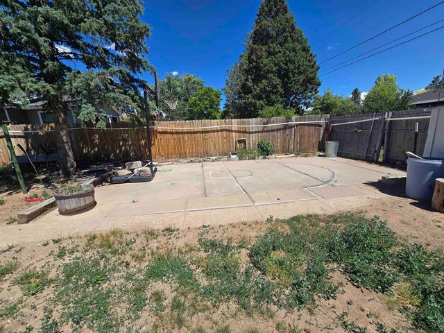 721 ARAPAHO ST, Cheyenne, WY 82009