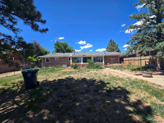 721 ARAPAHO ST, Cheyenne, WY 82009