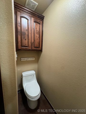 1002 E Creek Avenue, Mcalester, OK 74501