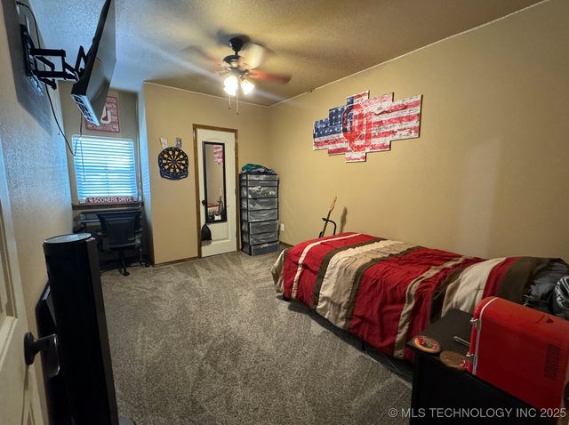 1002 E Creek Avenue, Mcalester, OK 74501