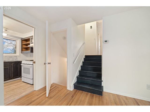 14229 Se TAYLOR Ct, Portland, OR 97233