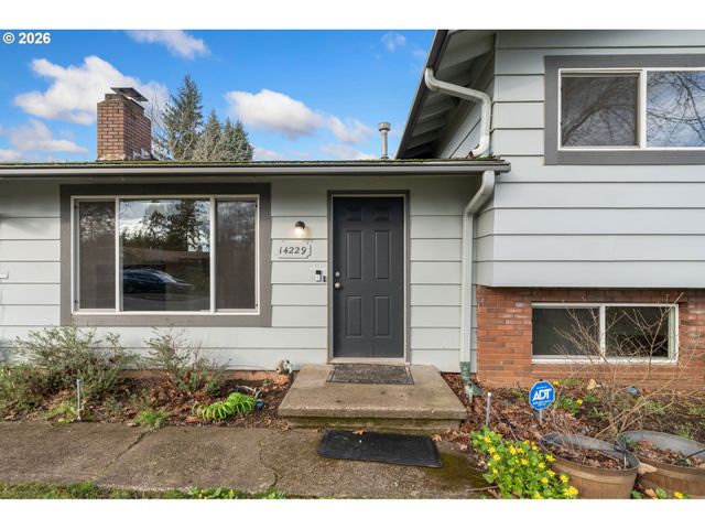 14229 Se TAYLOR Ct, Portland, OR 97233