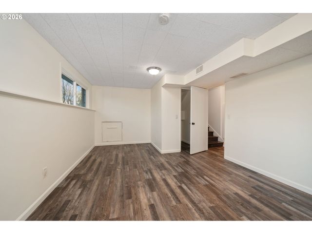 14229 Se TAYLOR Ct, Portland, OR 97233