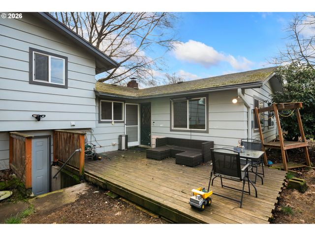 14229 Se TAYLOR Ct, Portland, OR 97233