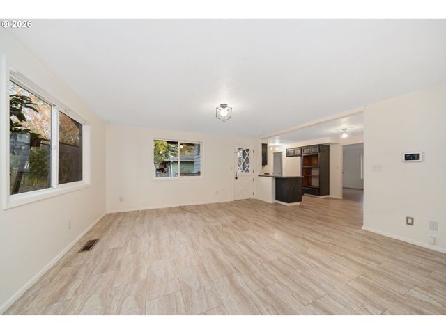 14229 Se TAYLOR Ct, Portland, OR 97233