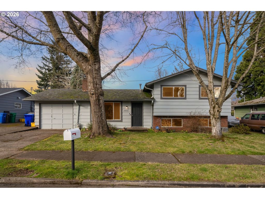 14229 Se TAYLOR Ct, Portland, OR 97233