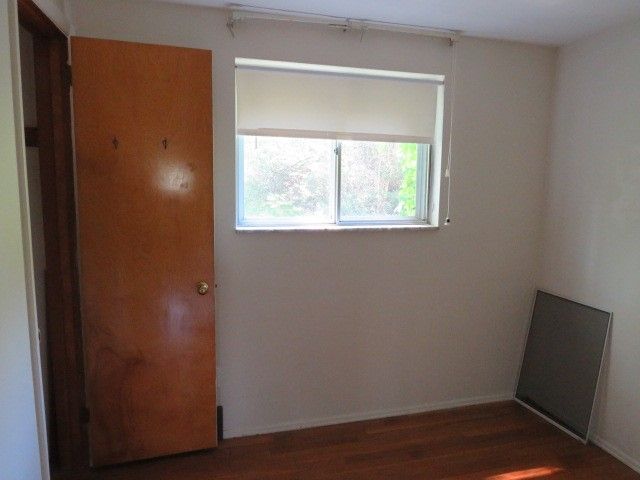 429 Woodrift Ln, Pleasant Hills, PA 15236