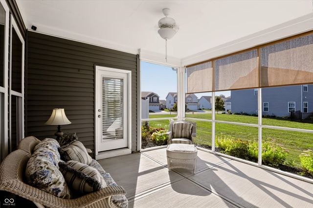 6641 Red Barn Drive, Whitestown, IN 46075