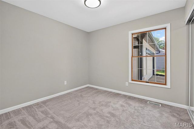 231 Laurelwood Drive, St Peters, MO 63376
