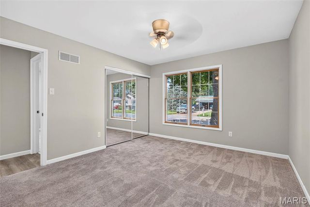 231 Laurelwood Drive, St Peters, MO 63376
