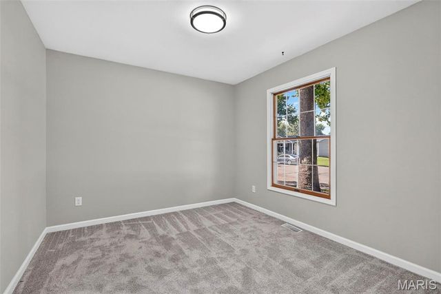 231 Laurelwood Drive, St Peters, MO 63376