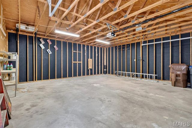231 Laurelwood Drive, St Peters, MO 63376