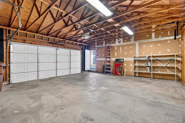 231 Laurelwood Drive, St Peters, MO 63376
