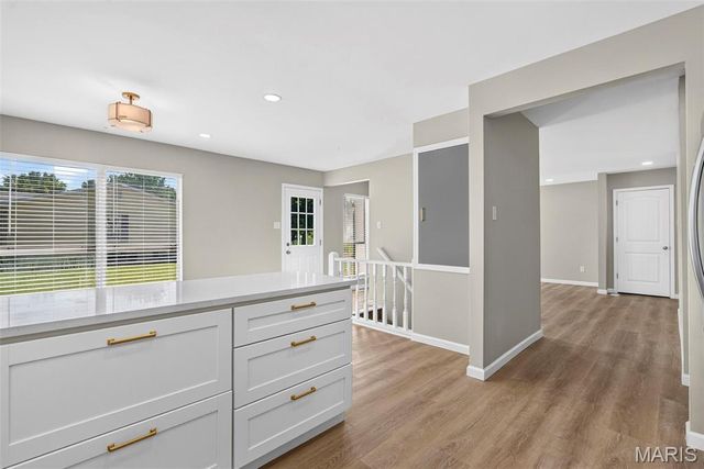 231 Laurelwood Drive, St Peters, MO 63376