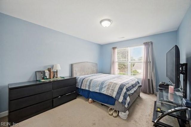7 Cavalier RD, Hampton, VA 23669