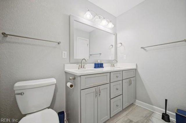 7 Cavalier RD, Hampton, VA 23669