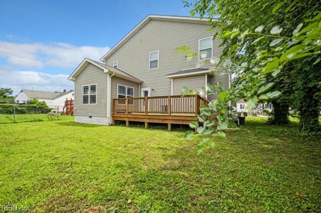 7 Cavalier RD, Hampton, VA 23669