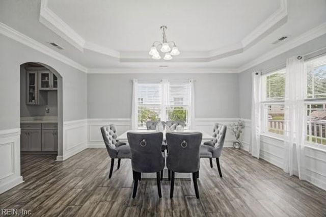 7 Cavalier RD, Hampton, VA 23669