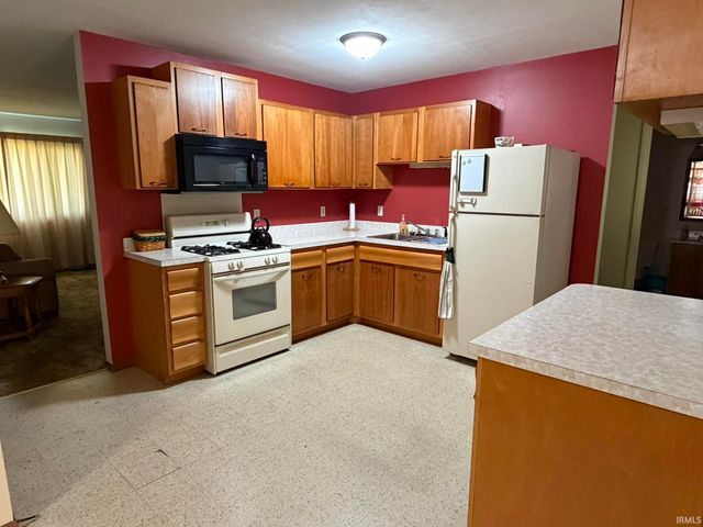 877 S Western Drive, Bloomington, IN 47403