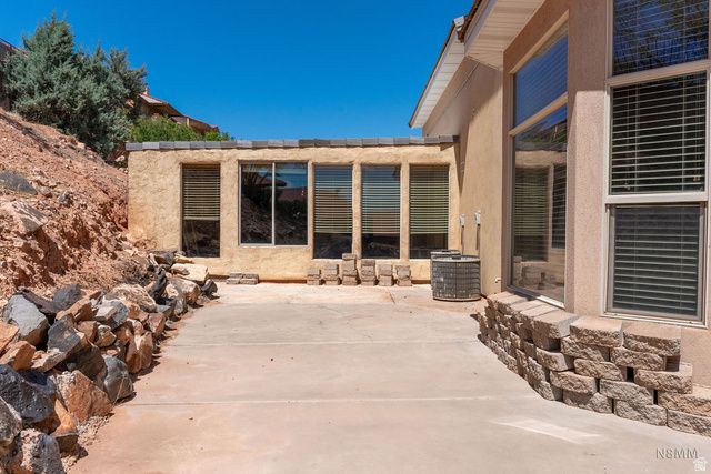 607 W 180 CIR, St. George, UT 84770