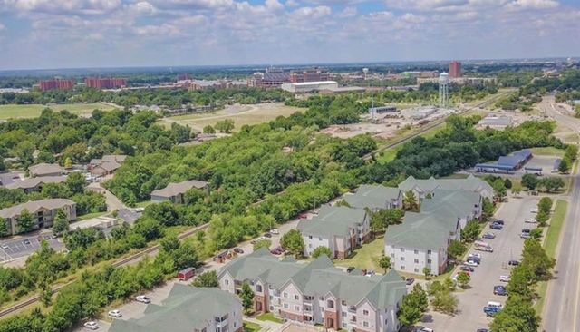 2200 Classen Boulevard 4134, Norman, OK 73071