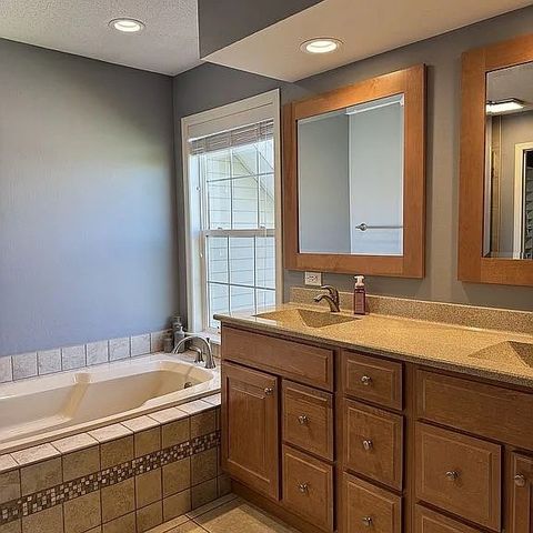 214 Revere Court NE, Cedar Rapids, IA 52402