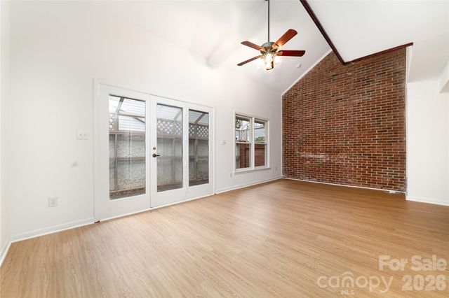 606 N Graham Street, Charlotte, NC 28202