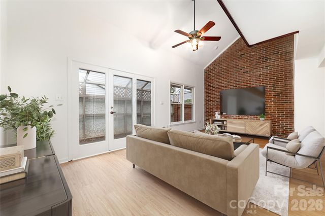 606 N Graham Street, Charlotte, NC 28202