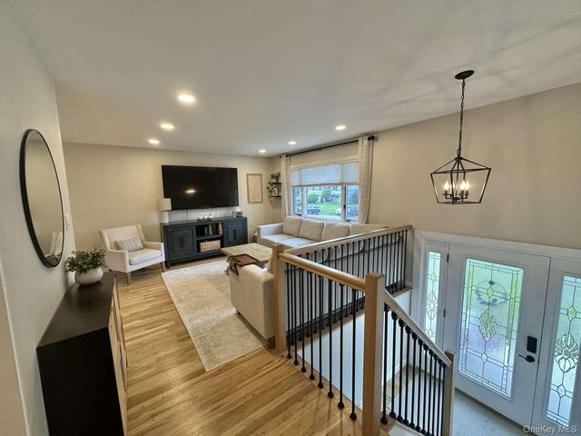 122 Jordan Street, Bay Shore, NY 11706